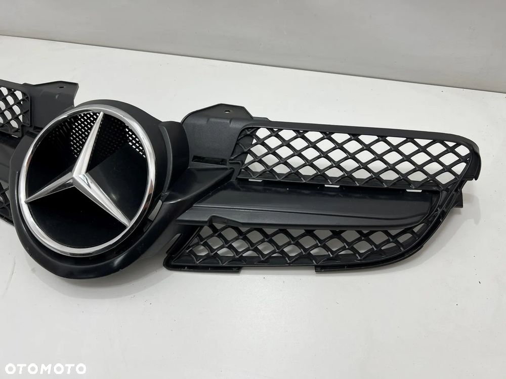 Grill atrapa chłodnicy stan BDB OE Mercedes SLK R171 W171 Lift Lifting A1718880260 - 16