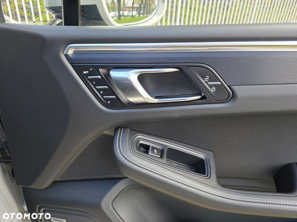 Porsche Macan GTS PDK - 38