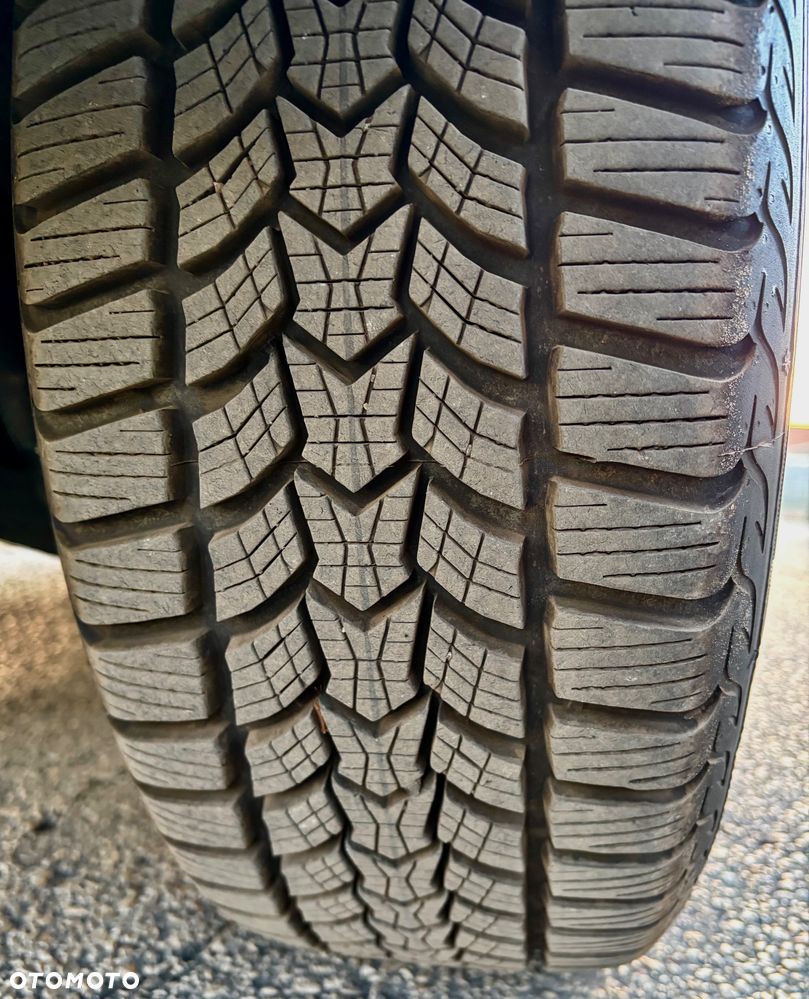 Nissan Qashqai 2.0 4x4 Tekna Premium CVT - 32