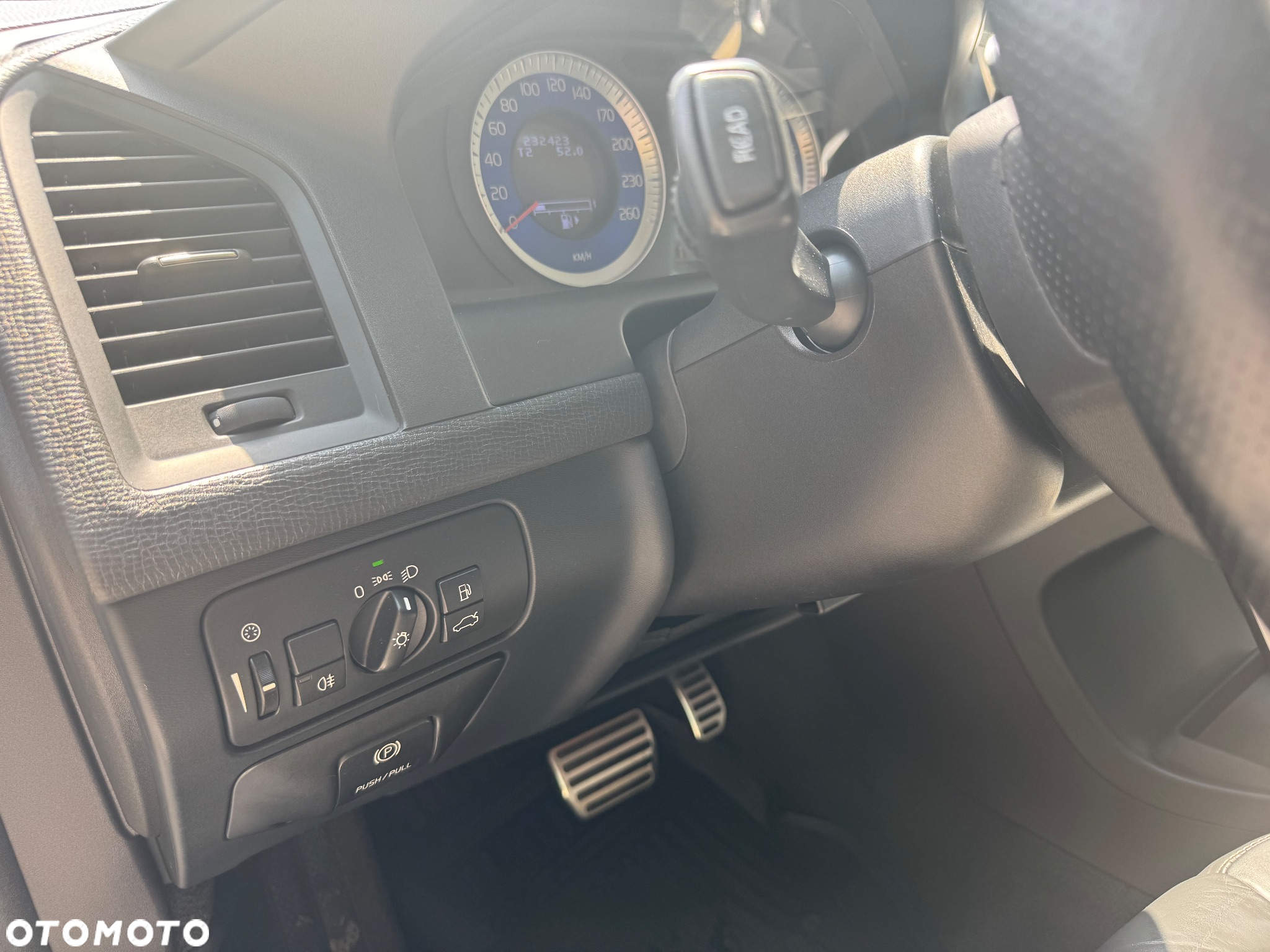 Volvo XC 60 D4 Geartronic RDesign - 13
