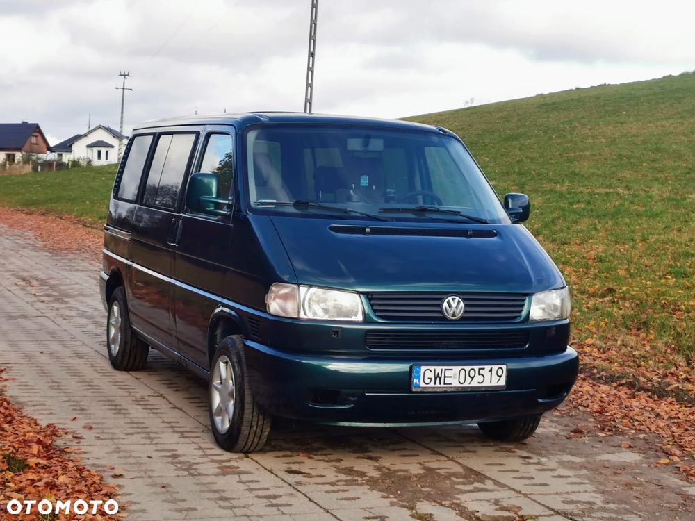 Volkswagen Caravelle - 3