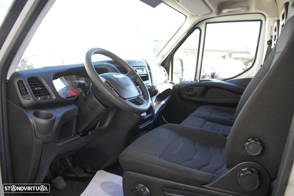 Iveco Daily Maxi Longa 35-160 2.3td 130cv - 9