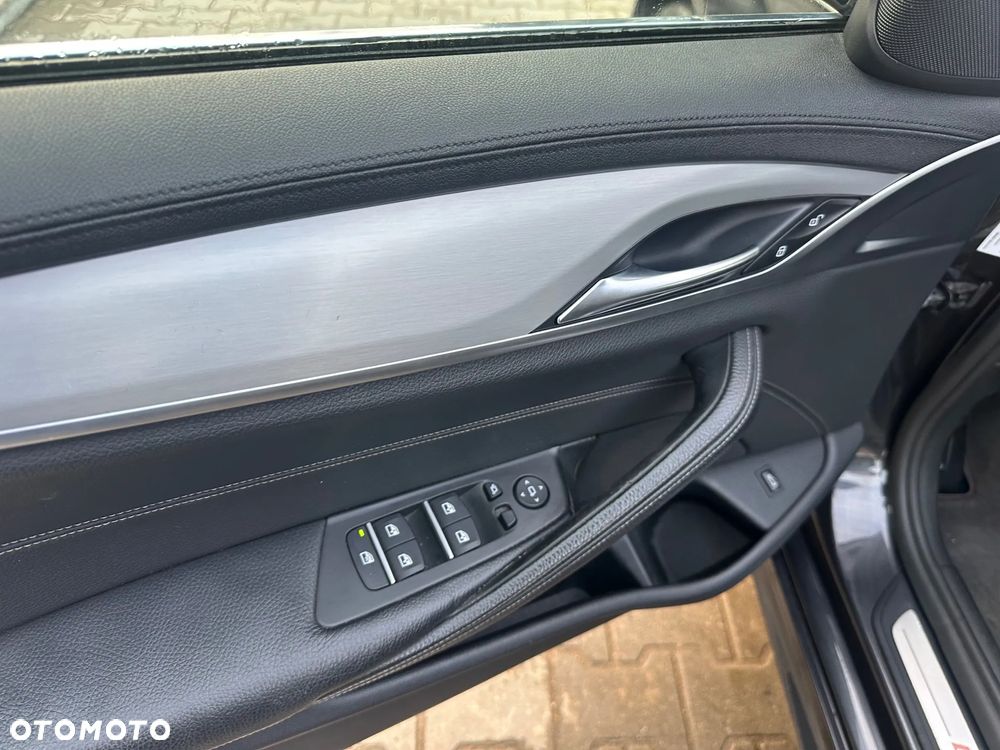 BMW Seria 5 530d xDrive - 13