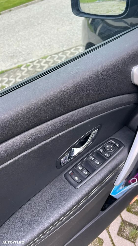 Renault Megane ENERGY dCi 110 Start & Stop Bose Edition - 21