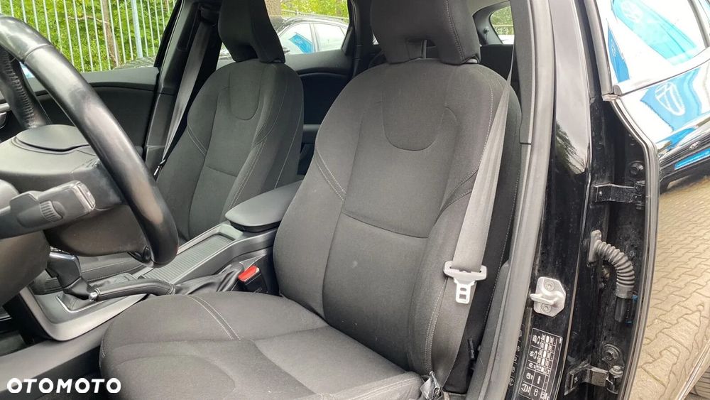 Volvo V40 - 14