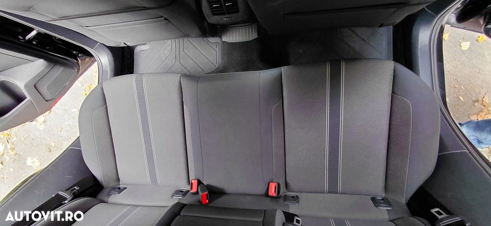 Volkswagen T-Roc 2.0 TDI DSG Design - 10