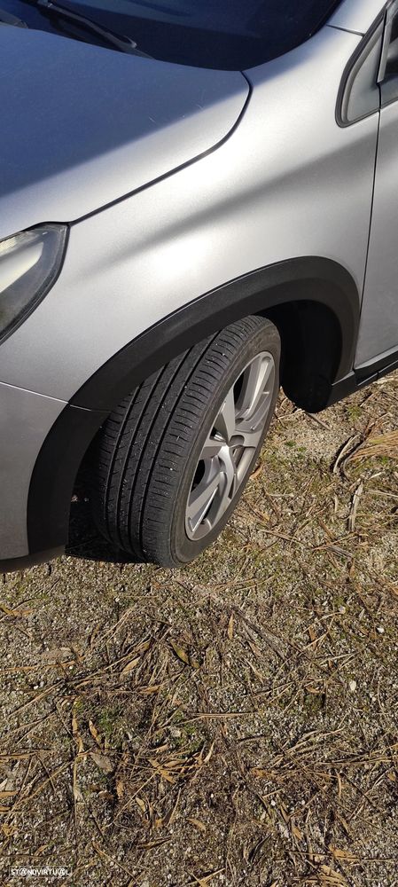 Peugeot 2008 1.6 BlueHDi Allure - 8