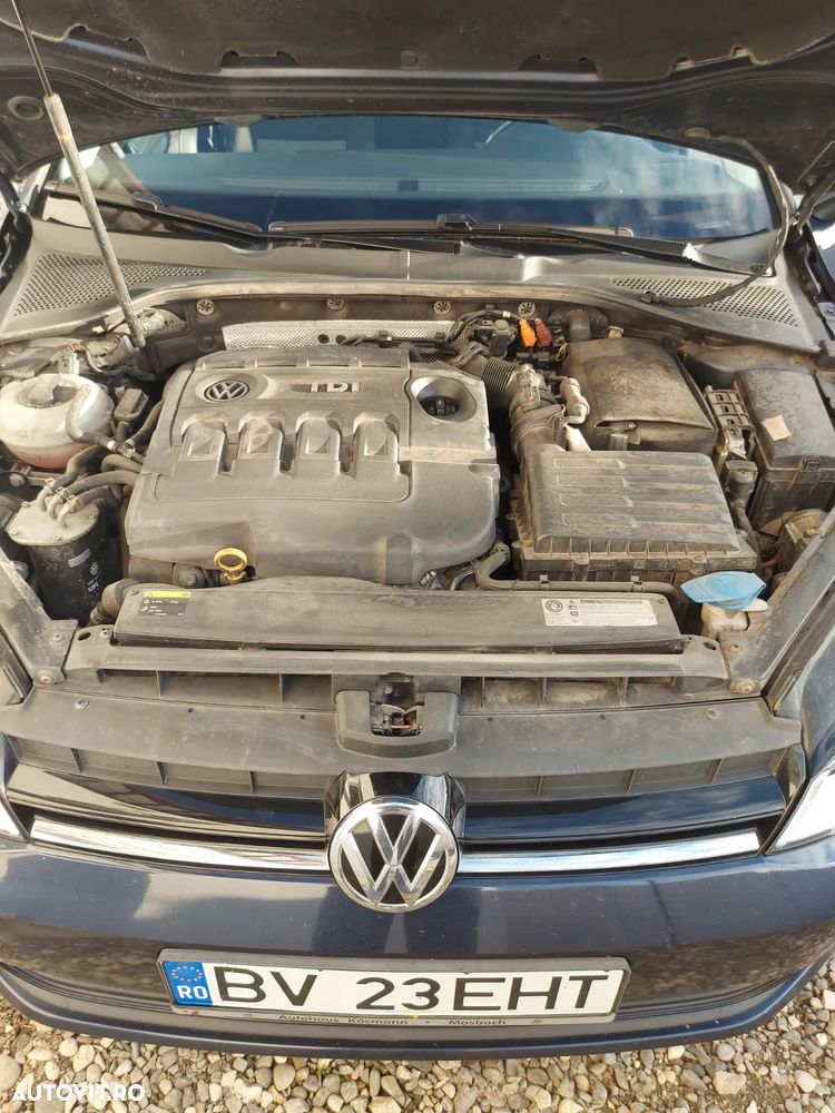 Volkswagen Golf 1.6 TDI BlueMotion Technology DSG Trendline - 23