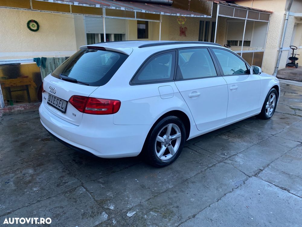 Audi A4 Avant 2.0 TDI DPF Ambiente - 6