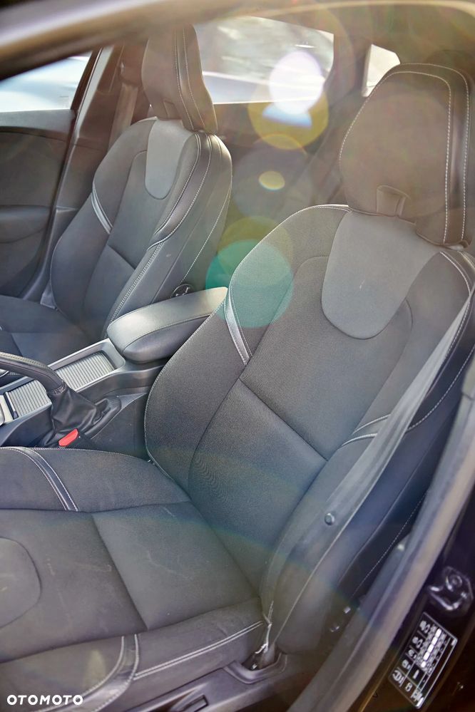 Volvo V40 - 10