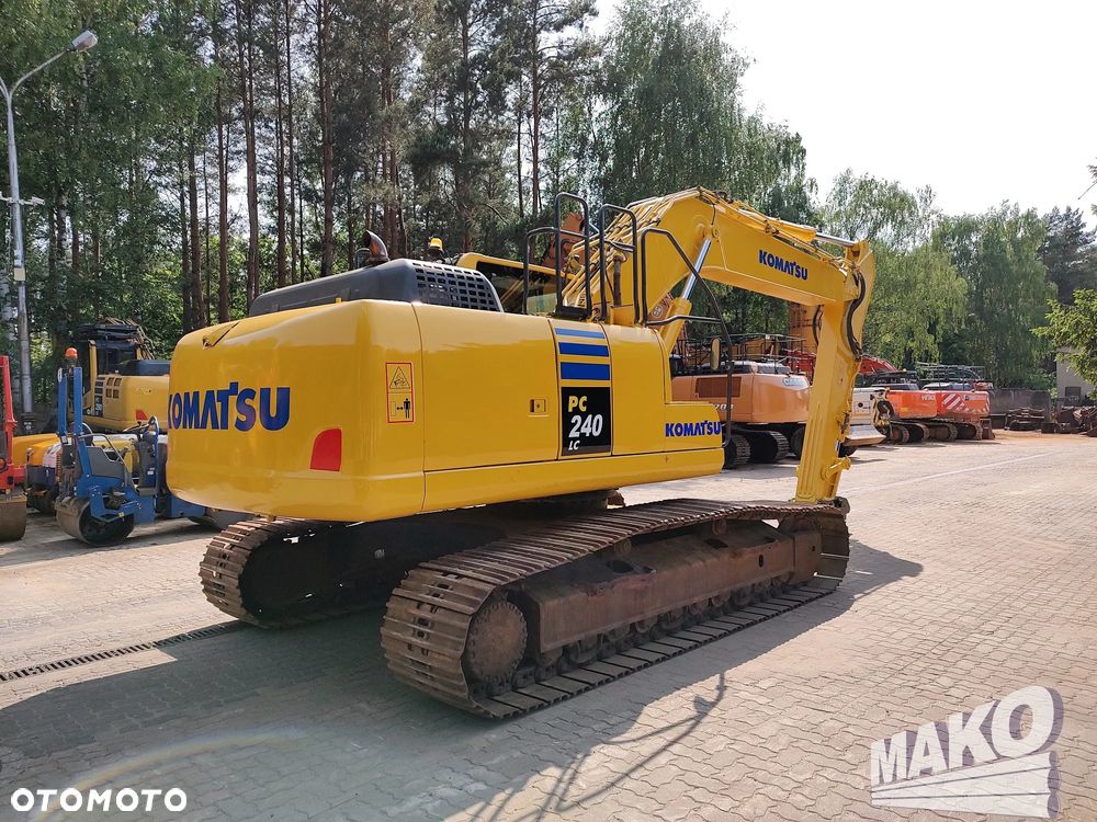 Komatsu PC240LC-10 - 6