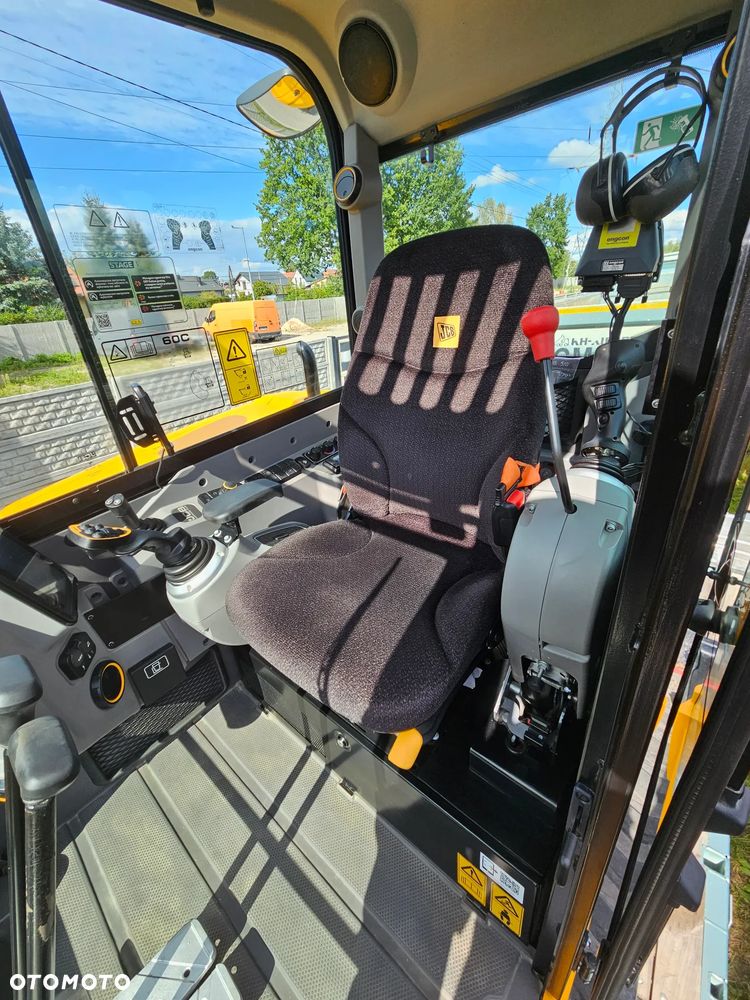 JCB 60C-2 - 10