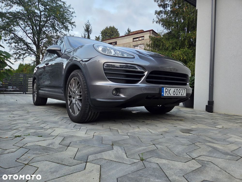 Porsche Cayenne - 4