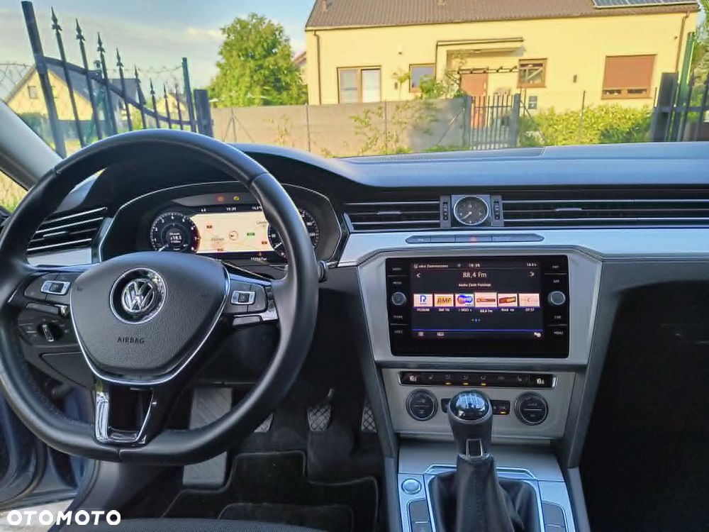 Volkswagen Passat 1.4 TSI BMT ACT Comfortline - 11