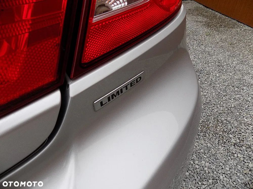 Chrysler Sebring 2.7 V6 Limited - 26