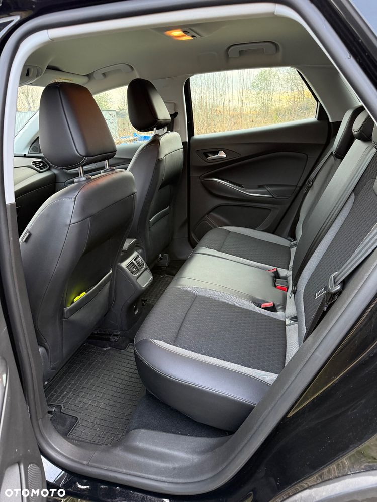 Opel Grandland X 1.6 T Innovation S&S - 9