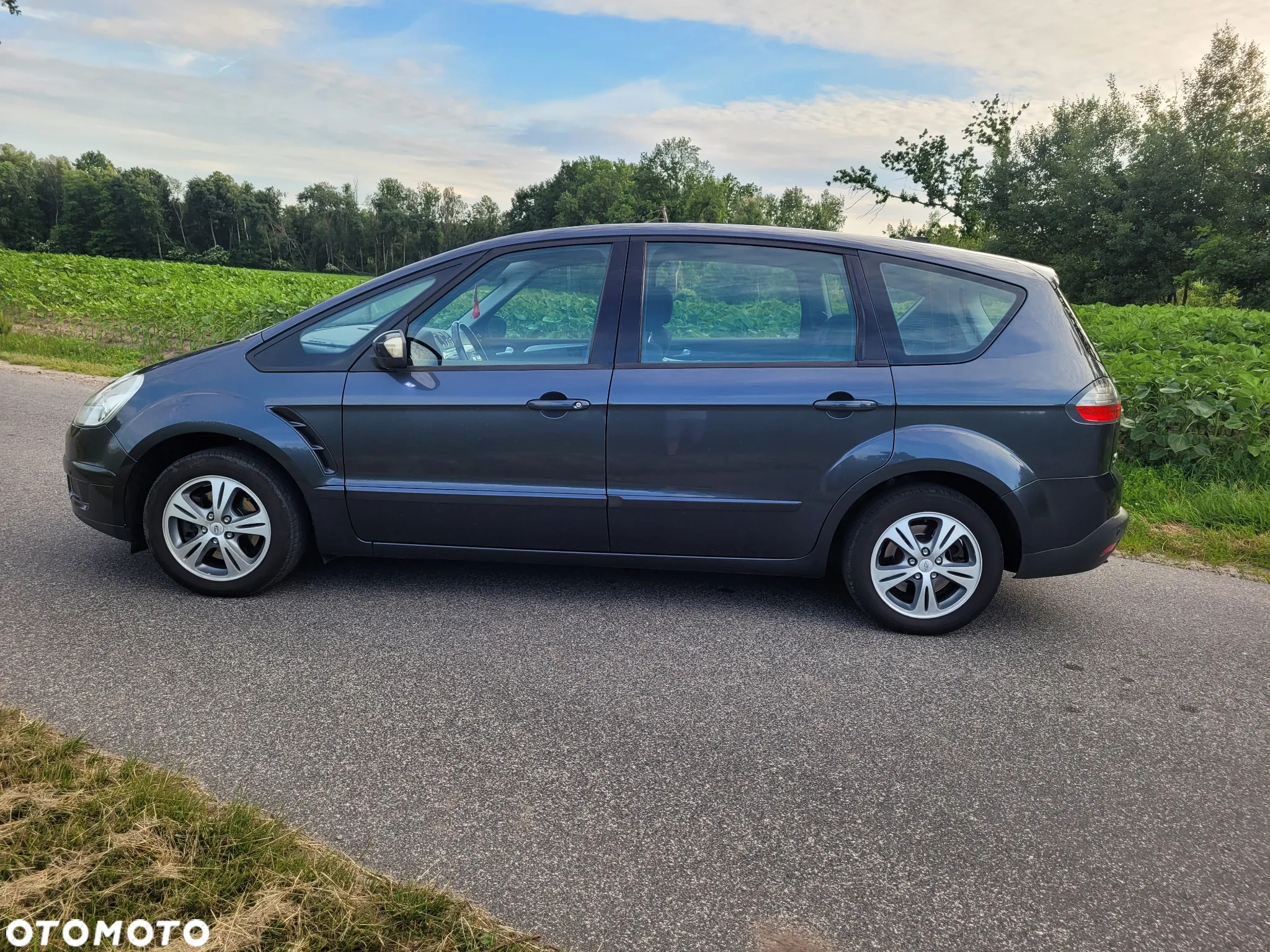 Ford S-Max - 25