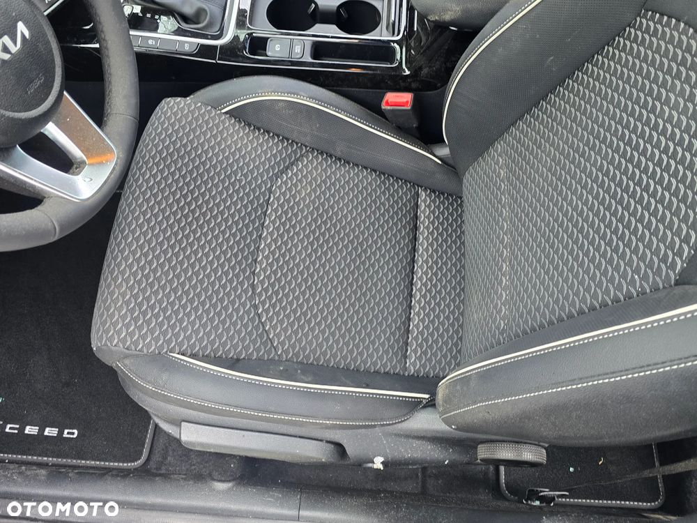 Kia XCeed 1.6 T-GDI OPF DCT7 Platinum - 16