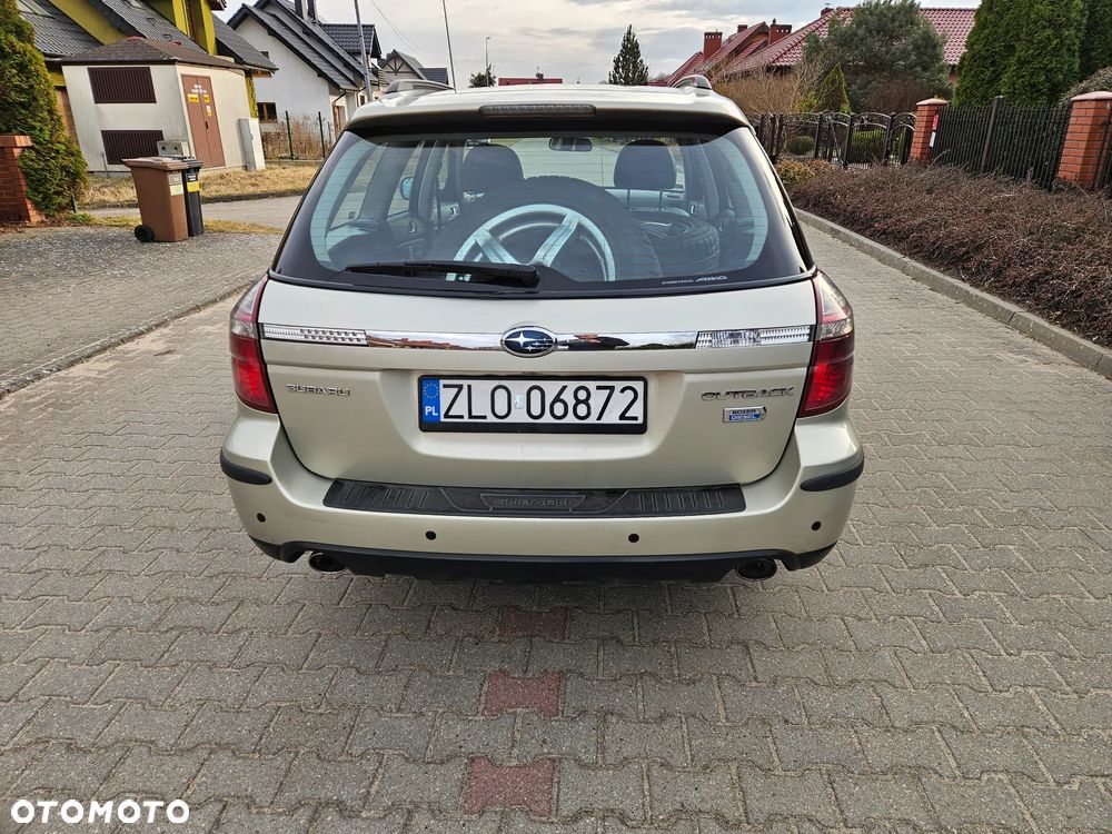 Subaru Outback 2.0 D Comfort - 10