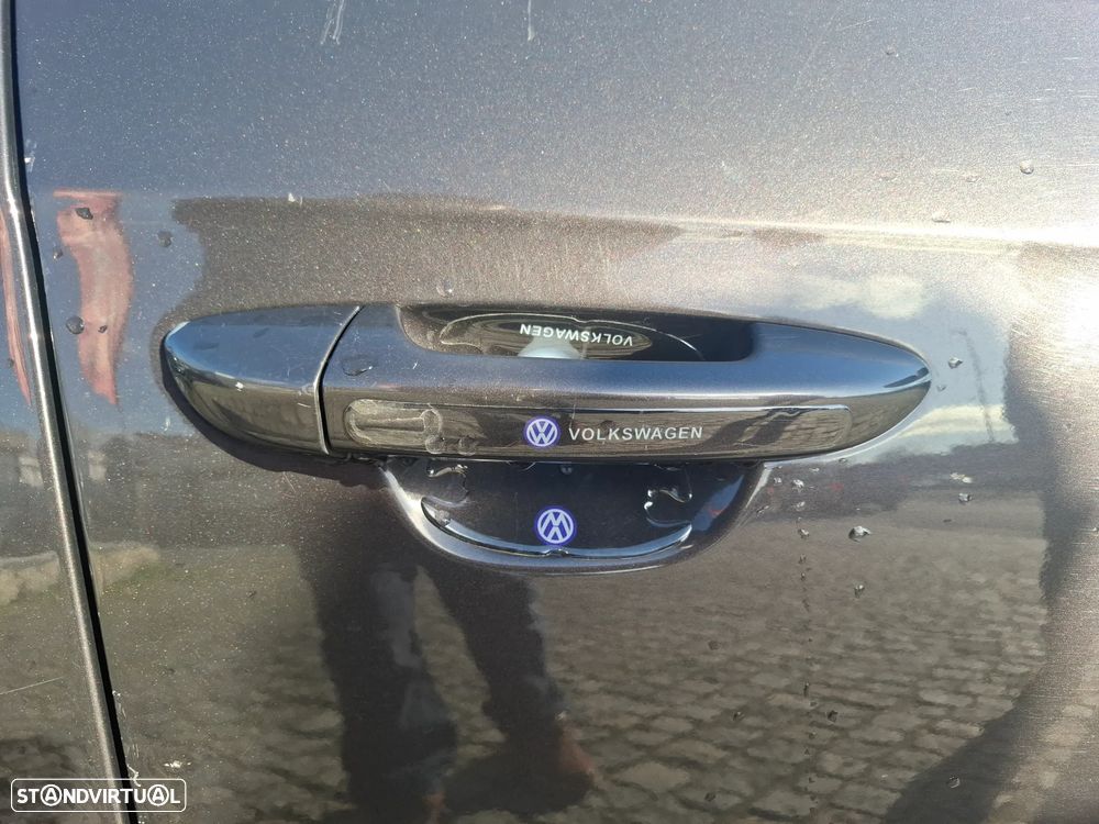 VW Passat Variant 2.0 TDi Highline - 8