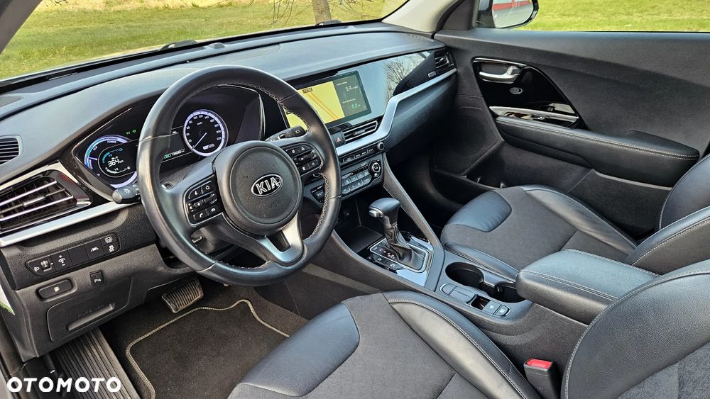 Kia Niro 1.6 GDI 2WD Edition 7 - 24