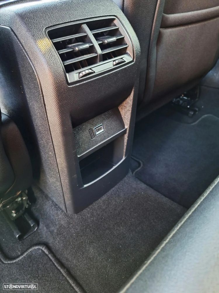 Opel Astra 1.2 Turbo GS Line - 34