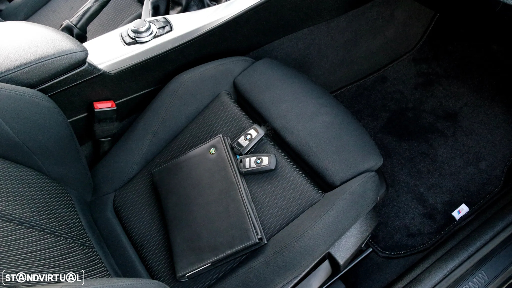 BMW 118 d Pack M - 15