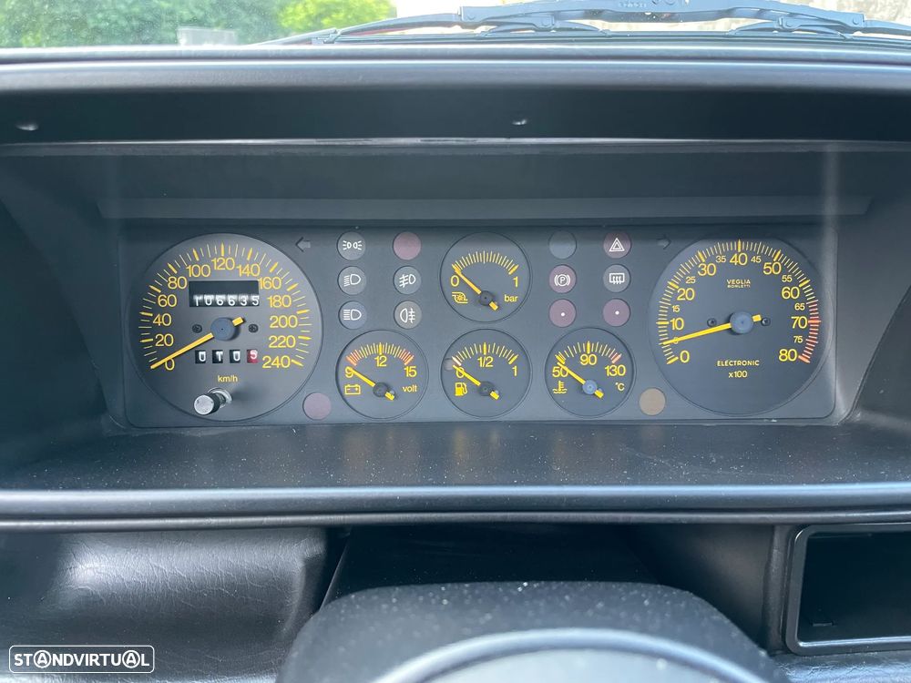 Lancia Delta 1.6 HF Turbo - 12