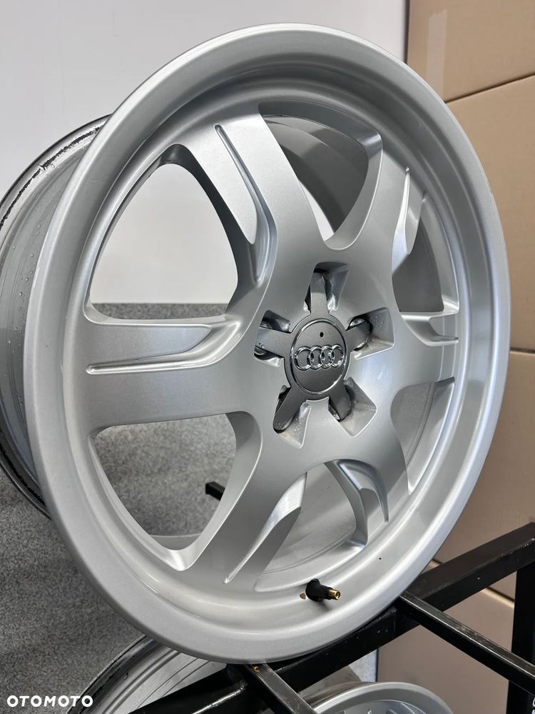 4 FELGI ALU. AUDI A5 8T0 , AUDI A4 B8 17'' 7,5J  ET28 - 6
