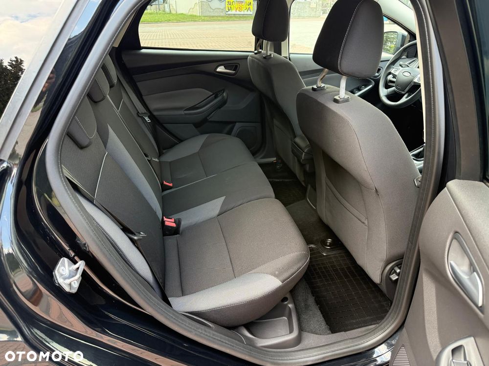Ford Focus 1.0 EcoBoost Trend - 16