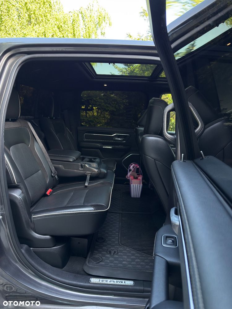 RAM 1500 Crew Cab Shortbed Laramie - 16