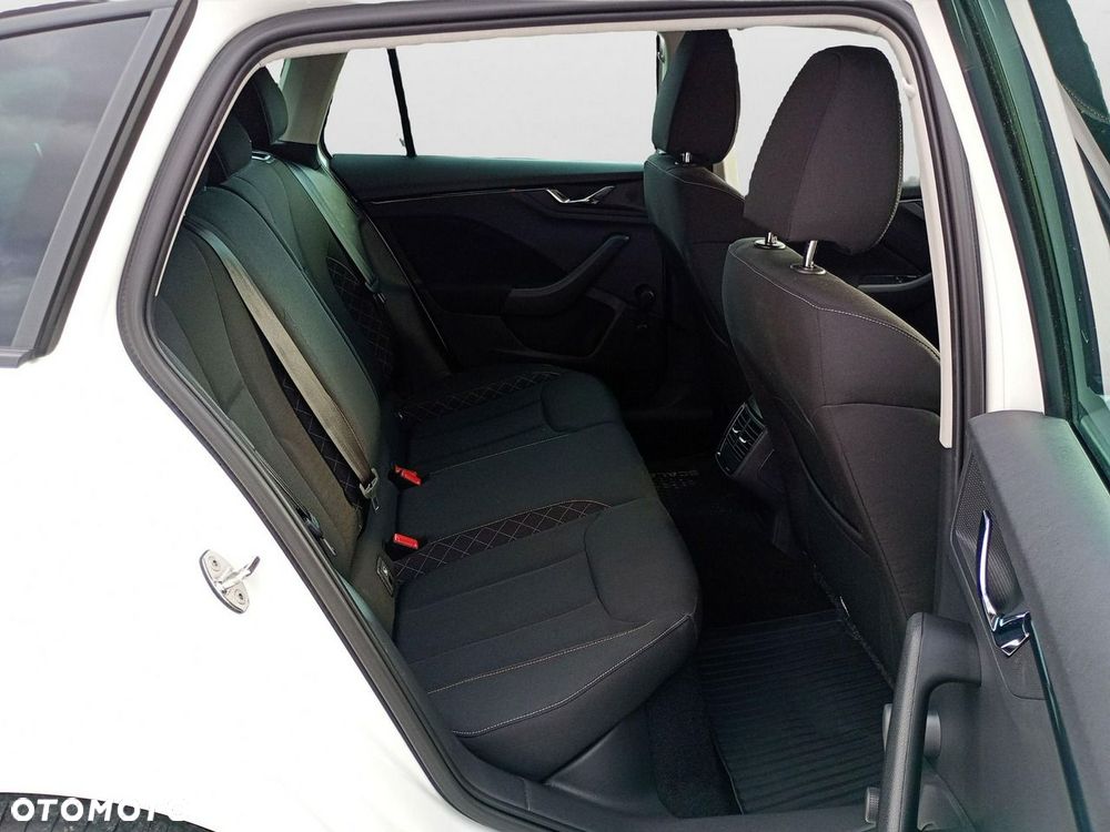 Skoda Scala 1.5 TSI Ambition DSG - 31