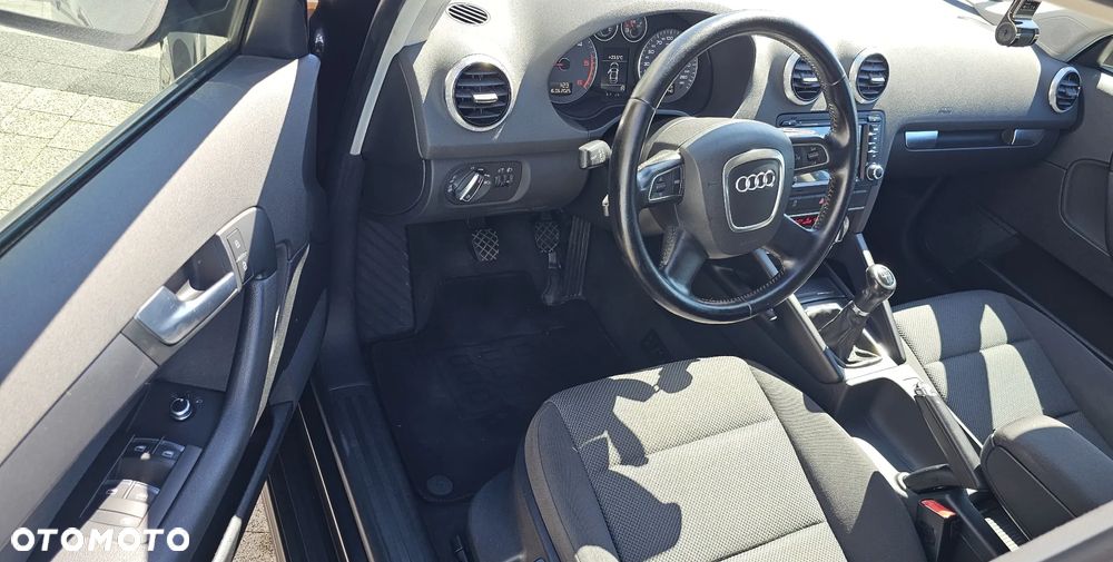 Audi A3 Sportback 2.0 TDI DPF Attraction - 6