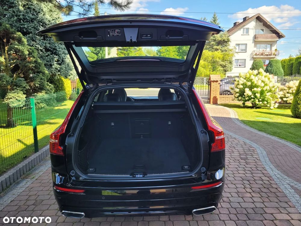 Volvo XC 60 T6 AWD Recharge Geartronic RDesign - 11