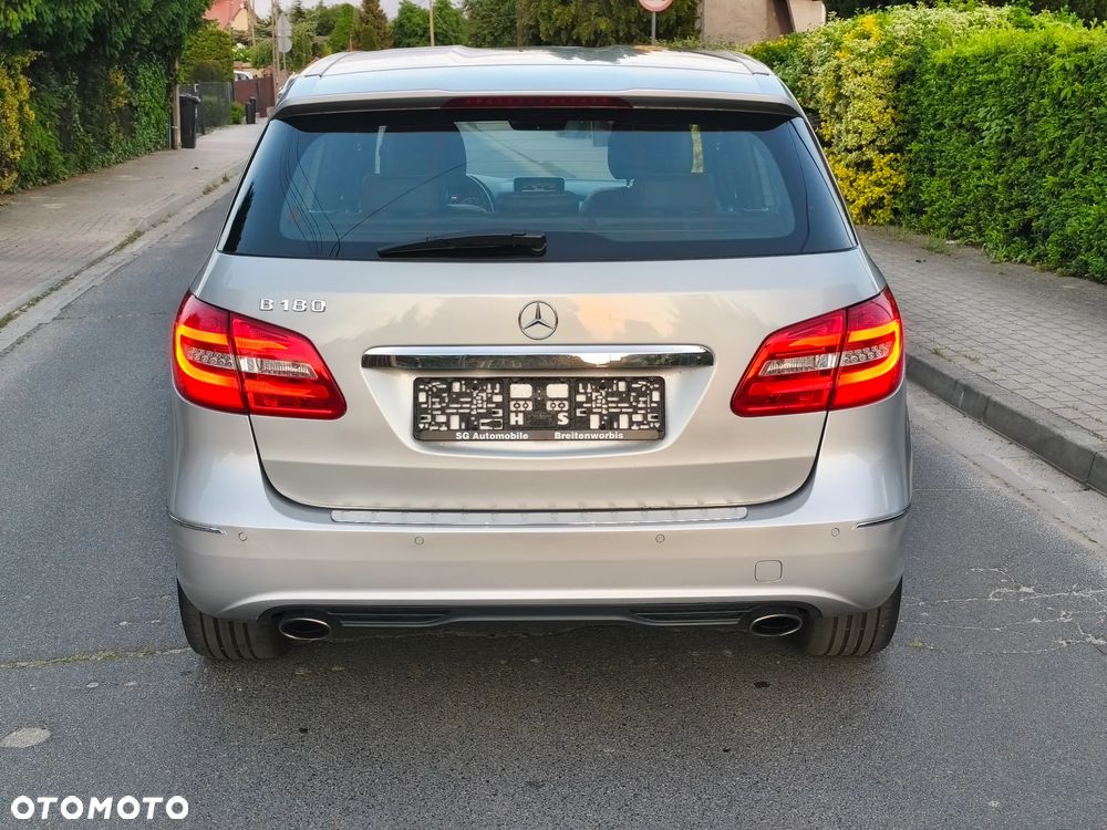 Mercedes-Benz Klasa B 180 (BlueEFFICIENCY) - 10