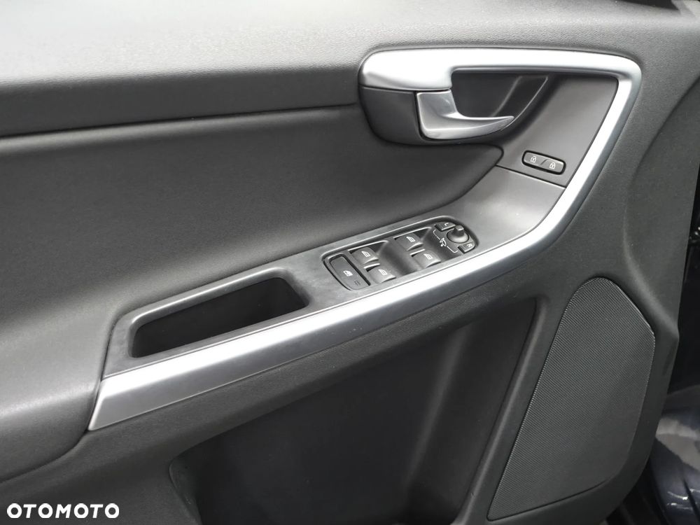 Volvo XC 60 - 18
