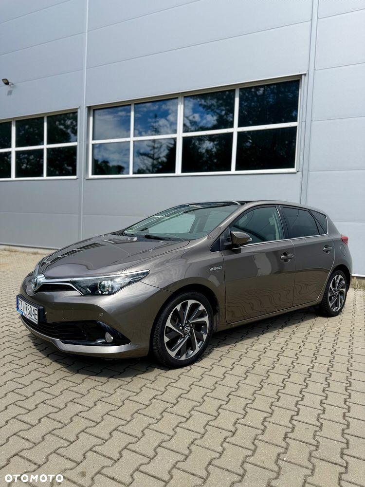 Toyota Auris 1.8 HSD Sol - 4