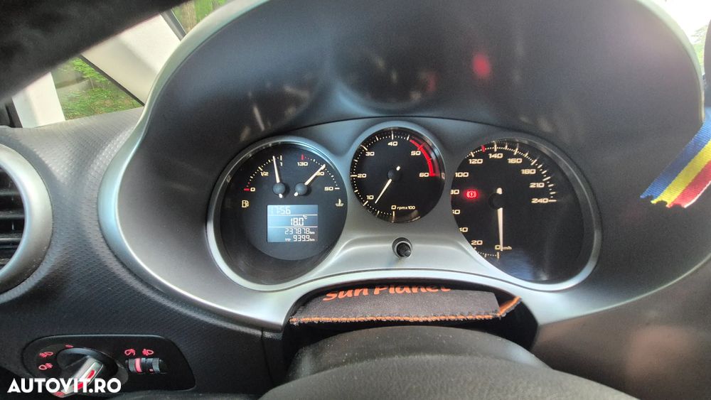 Seat Leon 1.6 TDI Reference - 9