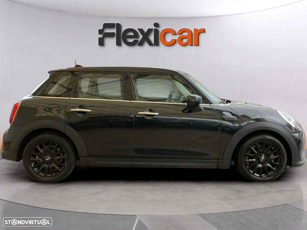 MINI 5 Portas Cooper Auto - 2