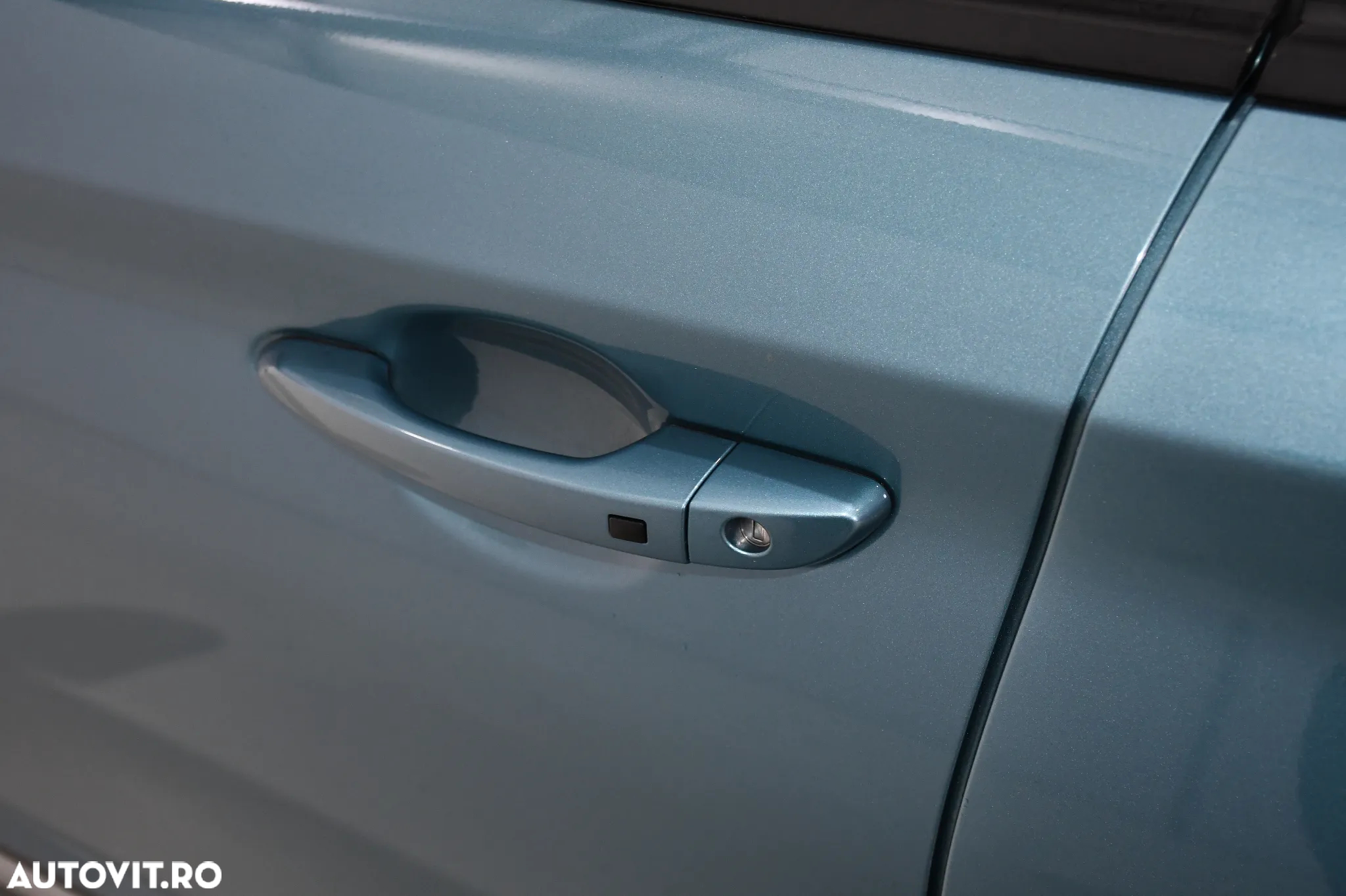 Hyundai KONA - 18