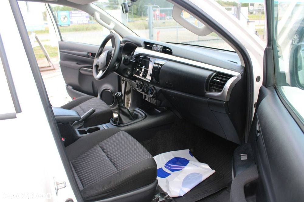 Toyota Hilux - 28