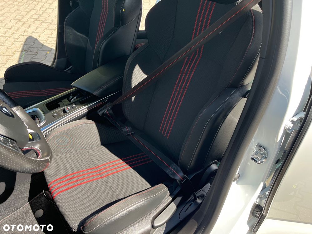 Renault Megane 1.3 TCe FAP R.S Line EDC - 31