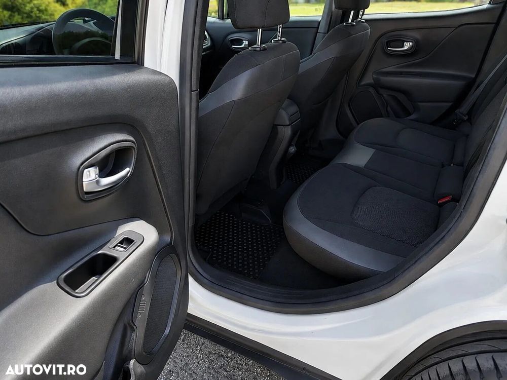 Jeep Renegade - 21