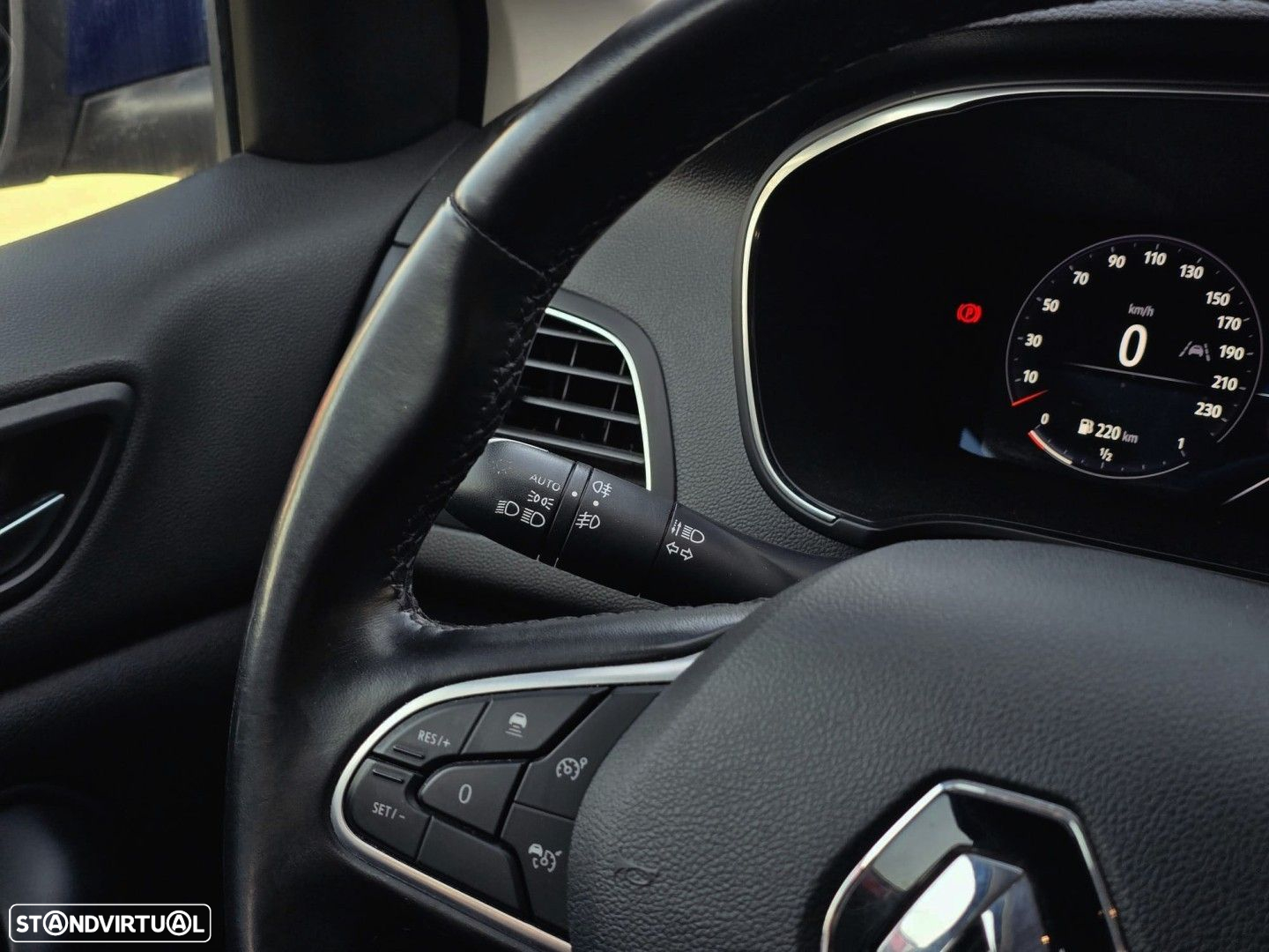Renault Mégane Sport Tourer BLUE dCi 115 EDC INTENS - 20