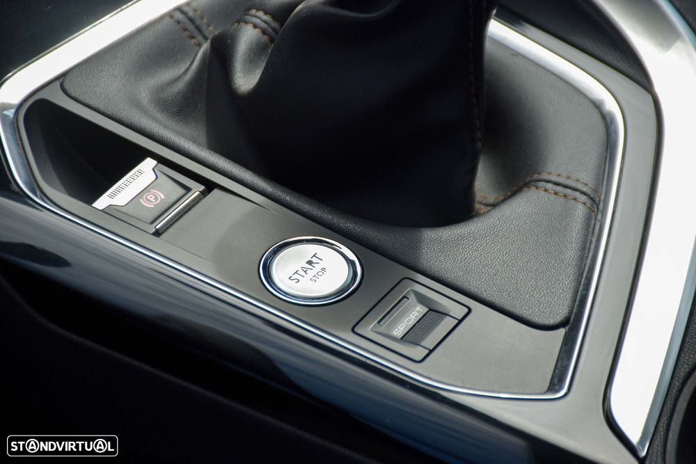 Peugeot 3008 1.6 BlueHDi GT Line - 21