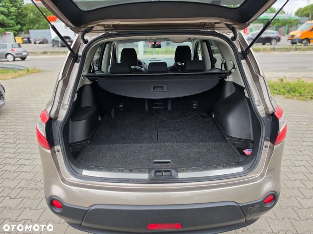 Nissan Qashqai+2 - 16