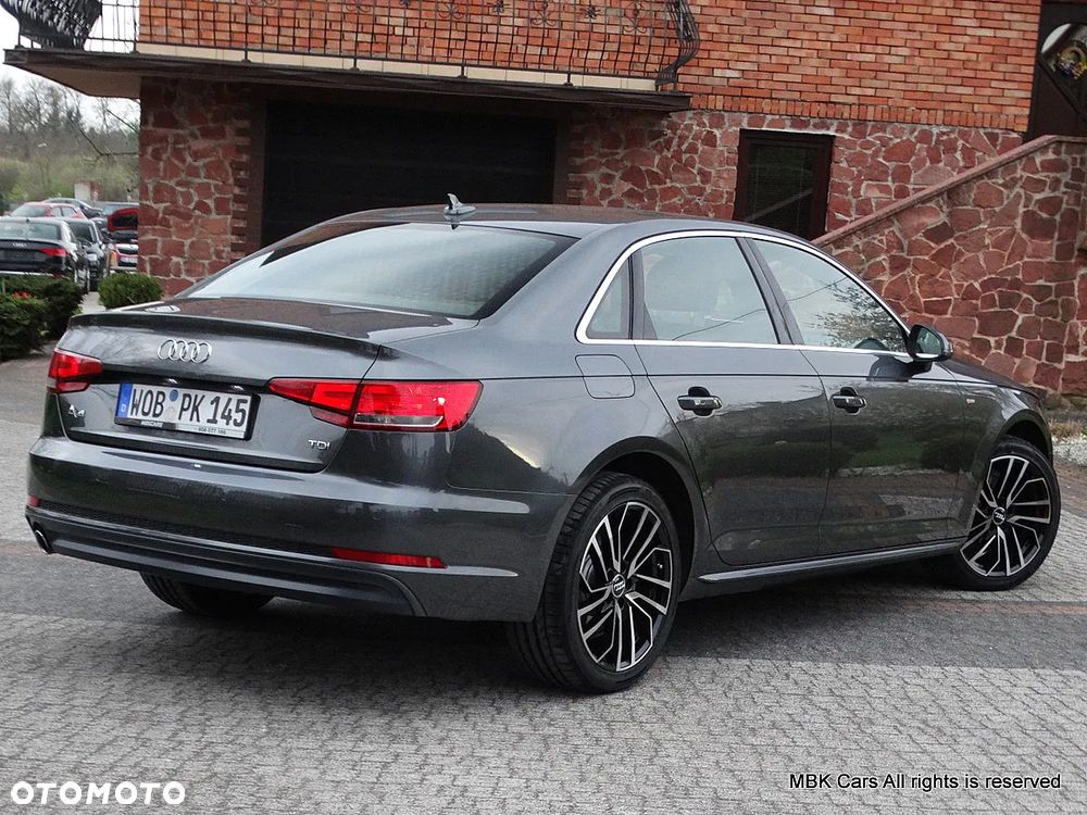 Audi A4 Limousine - 14