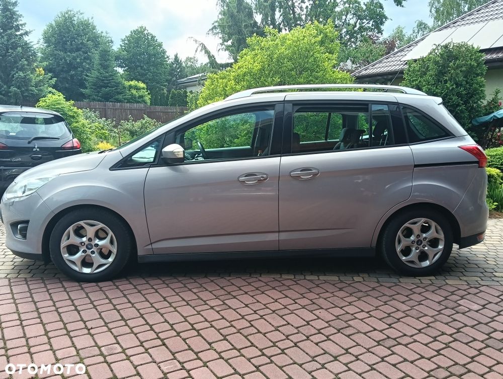 Ford Grand C-MAX - 8