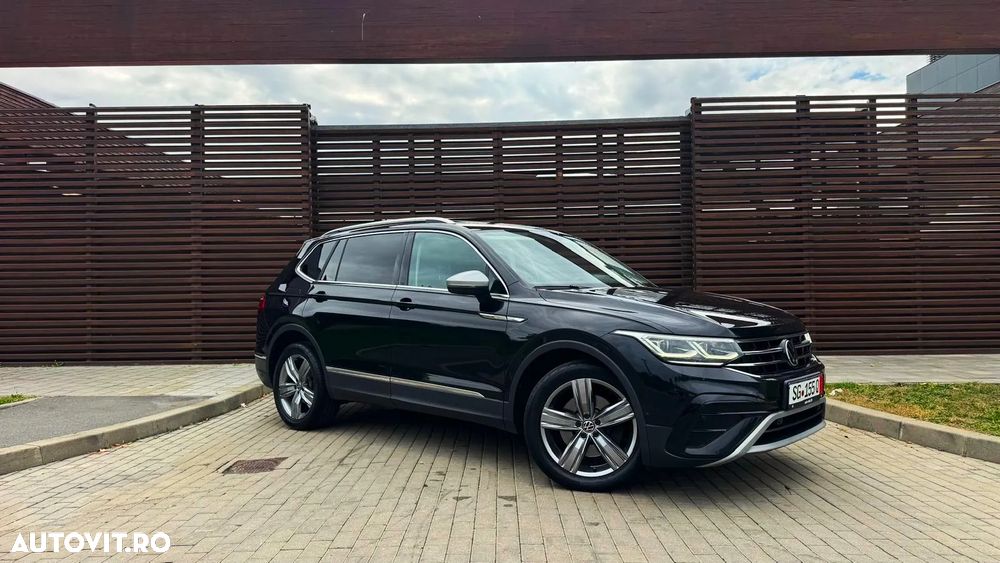 Volkswagen Tiguan 2.0 TDI SCR 4MOTION DSG Elegance - 8