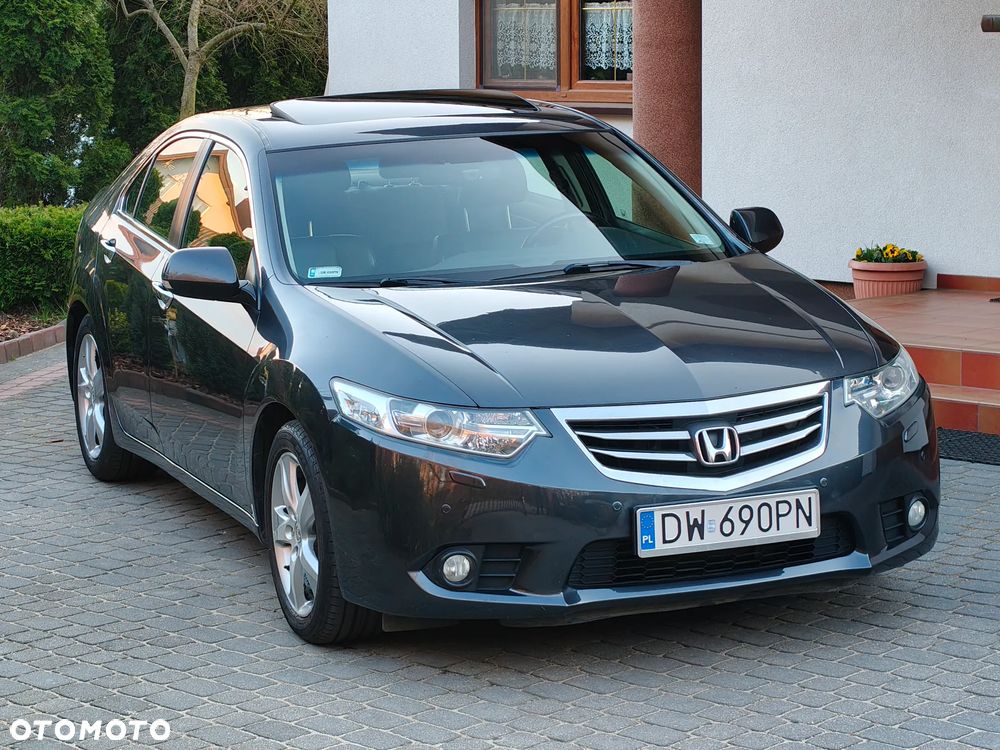 Honda Accord 2.0 Executive Navi - 1
